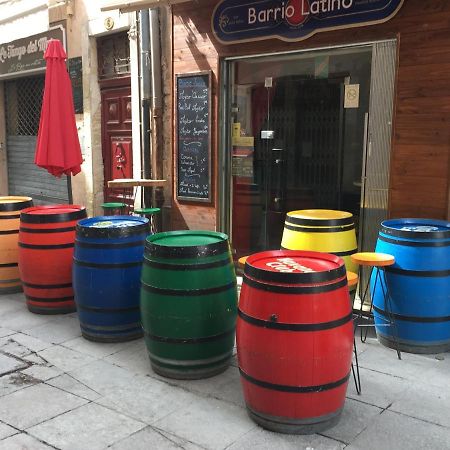 Appart Sympa Dans Le Vieux Nimes Apartamento Exterior foto